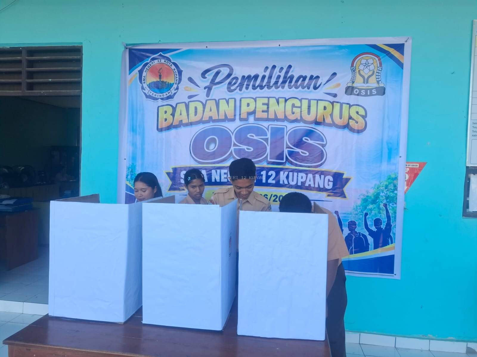 Osis SMAN 12 Menyelenggarakan Pemilihan ketua osis 2026/2027